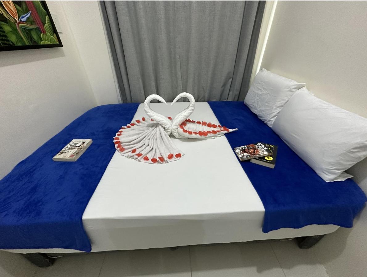 מנילה Stays At Green Residences 1 Studio Room Couples Bed With Complimentary Breakfast For 2 מראה חיצוני תמונה