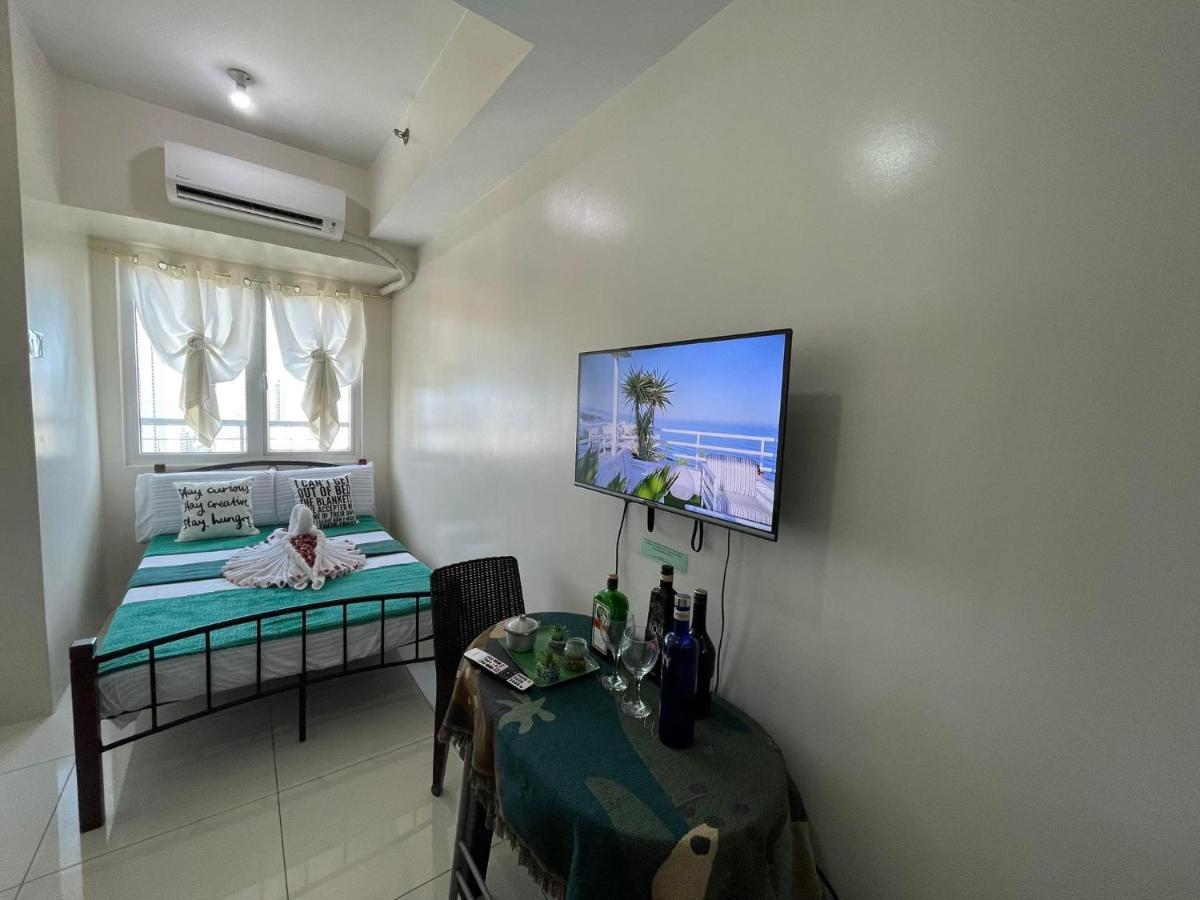 מנילה Stays At Green Residences 1 Studio Room Couples Bed With Complimentary Breakfast For 2 מראה חיצוני תמונה