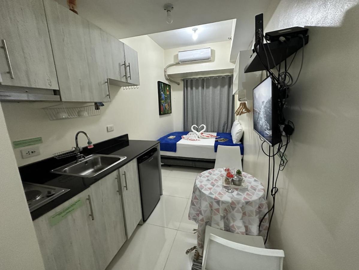 מנילה Stays At Green Residences 1 Studio Room Couples Bed With Complimentary Breakfast For 2 מראה חיצוני תמונה