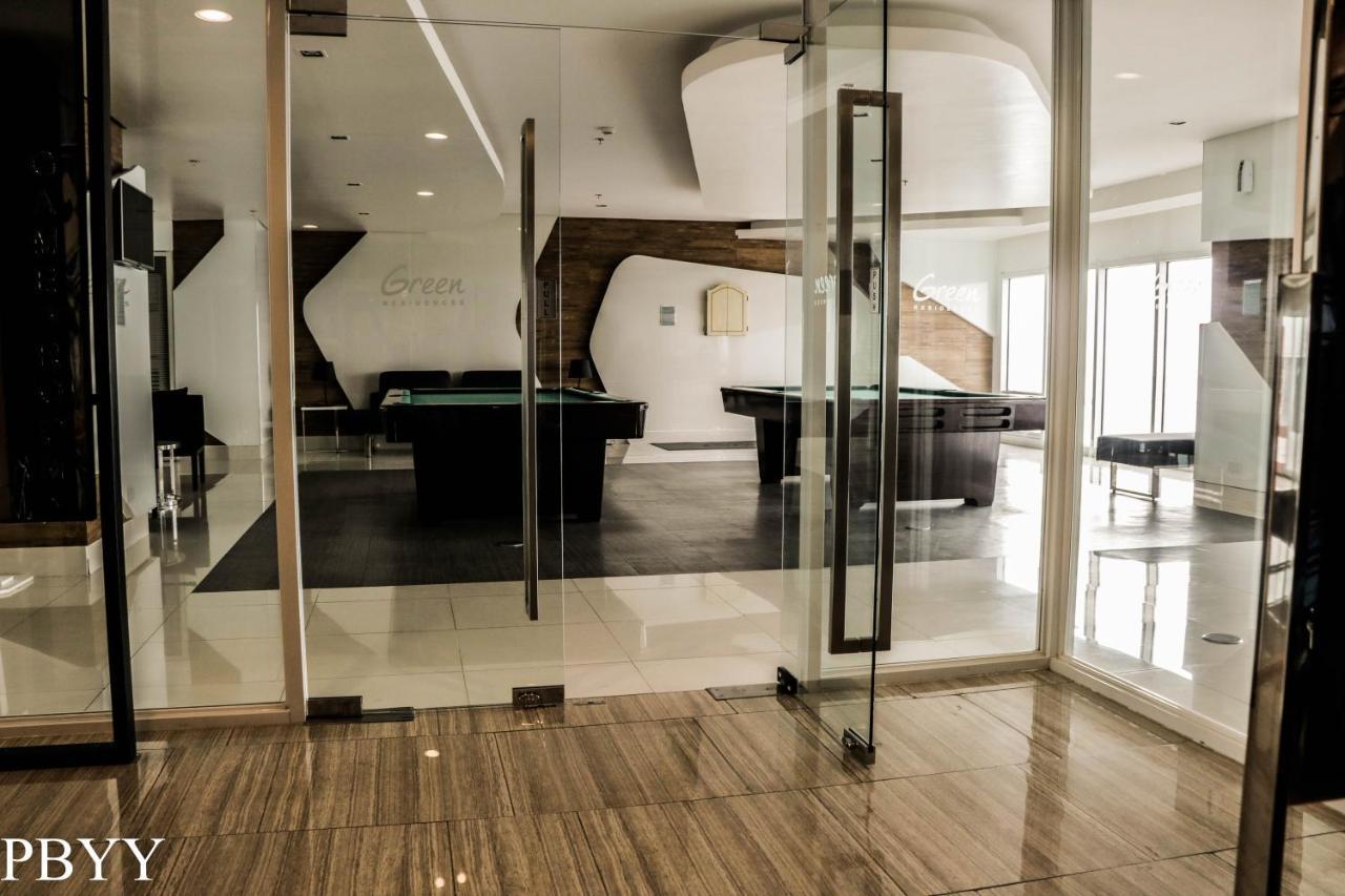מנילה Stays At Green Residences 1 Studio Room Couples Bed With Complimentary Breakfast For 2 מראה חיצוני תמונה